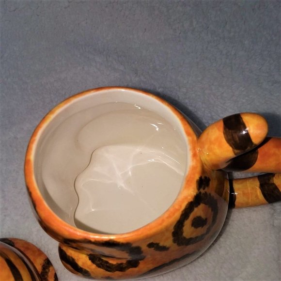 BOSTON MARKET Orange Decorative Cat Mug - Picture 6 of 6